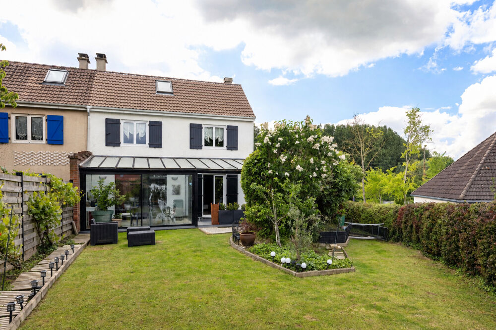 Vente Maison Chéreng -Maison familiale 4 chambres -Parcelle 400 m² - Garage - DPE B -425 000 Chereng