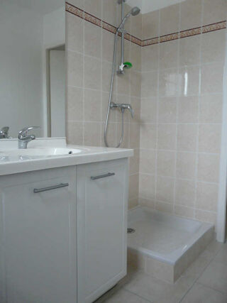  Appartement à louer 2 pièces 48 m²