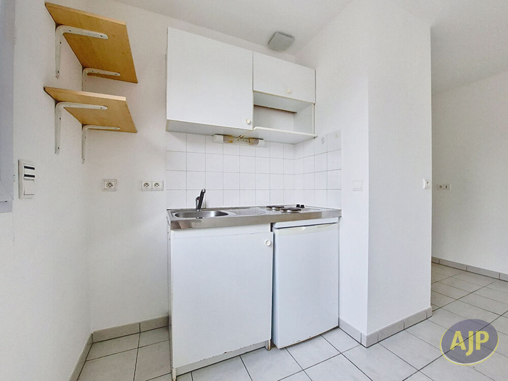 Vente Maison À vendre, Charmant T2 de plain-pied au Bourg-sous-la-Roche La roche sur yon
