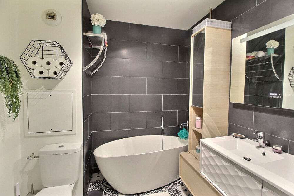 Appartement en duplex de type 2 pièces 54.03 utiles (51.23 m² carrez) revisité en grand F2 représentant 54.03 m² utiles
