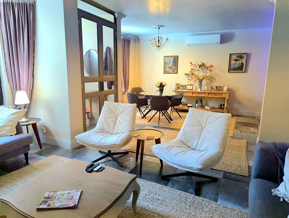 Vente Villa Reve Design dans des Murs Historiques, 5 Chambres, Cour, Piscine et Garage Puissalicon