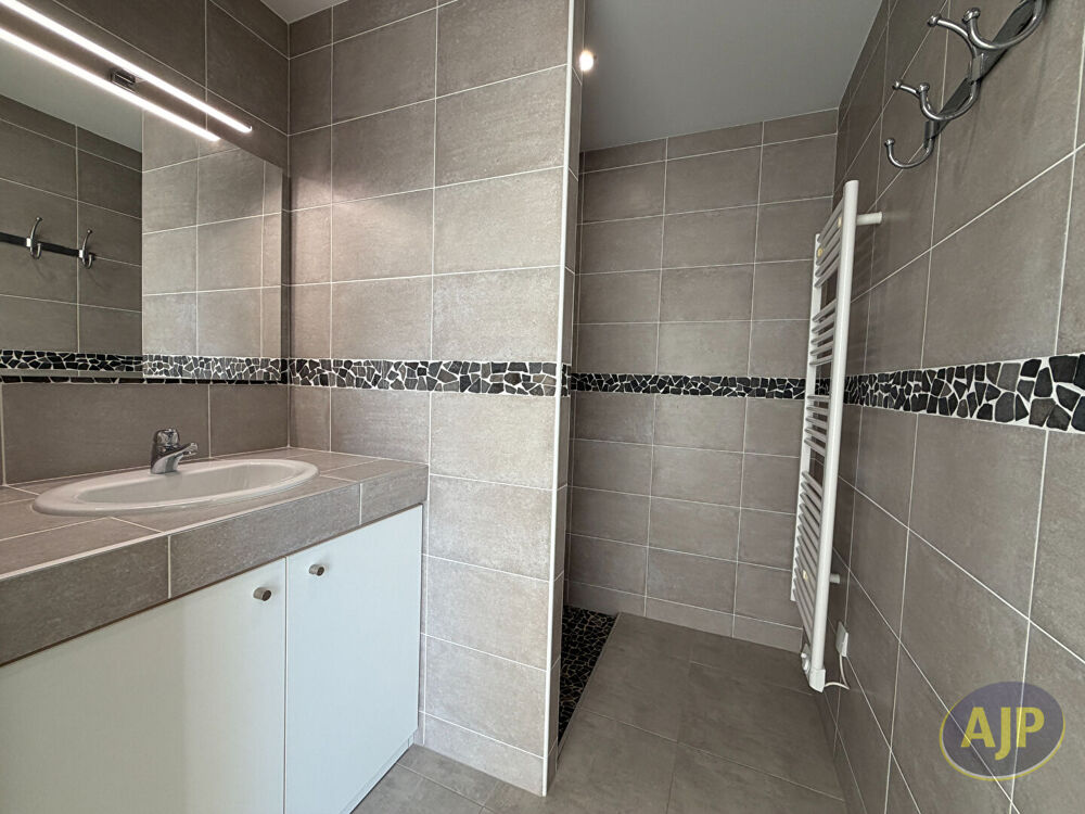 Vente Appartement Appartement  plain-pied à Gemozac Gemozac