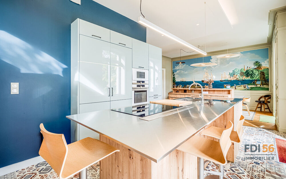 MAISON DE PRESTIGE A VENDRE A LORIENT - 10 PIECES - 280 m²