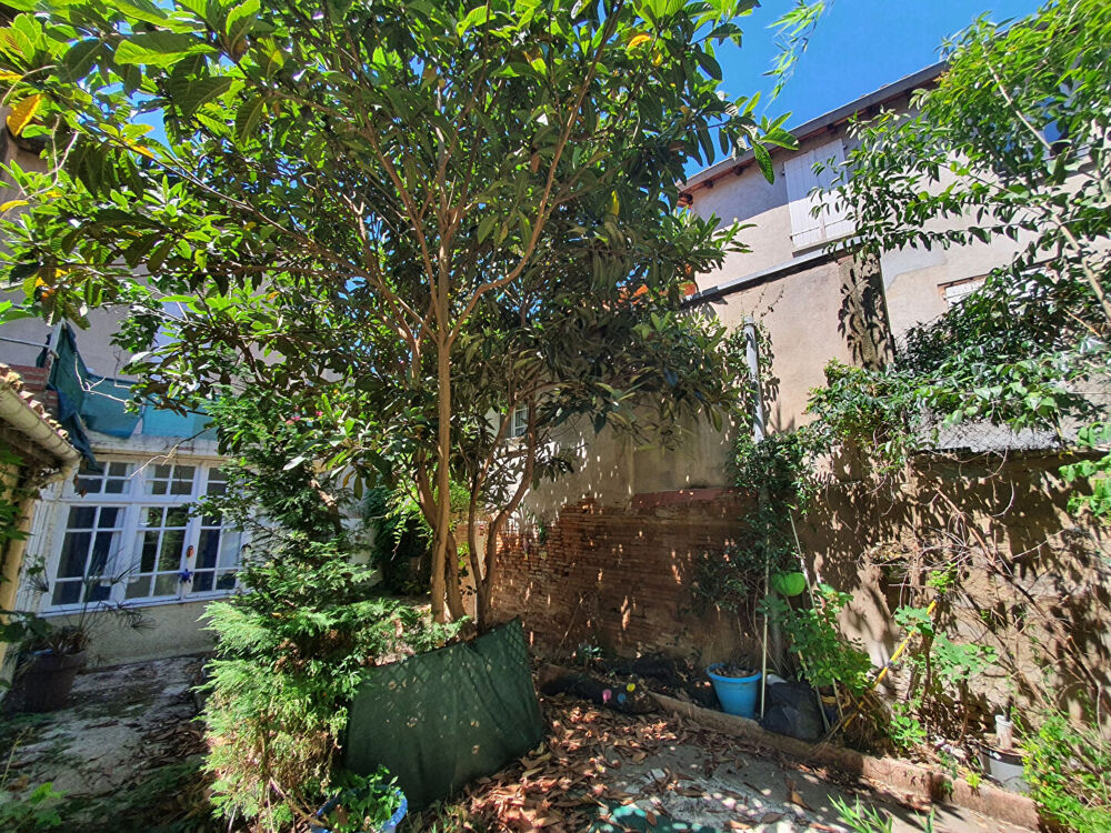 Maison Bessieres 9 pièce(s) 215 m2
