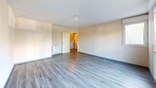  Appartement à louer 2 pièces 49 m²