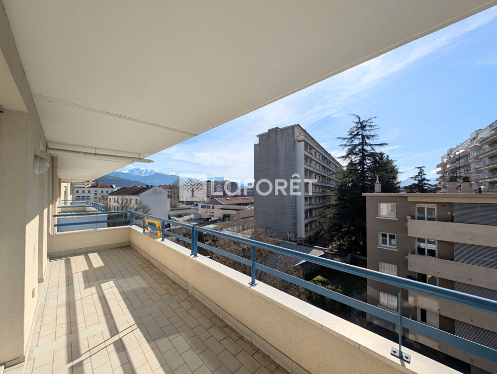 Appartement 3 pièces 67 m² · à Grenoble · 67 m² · 180 000 €