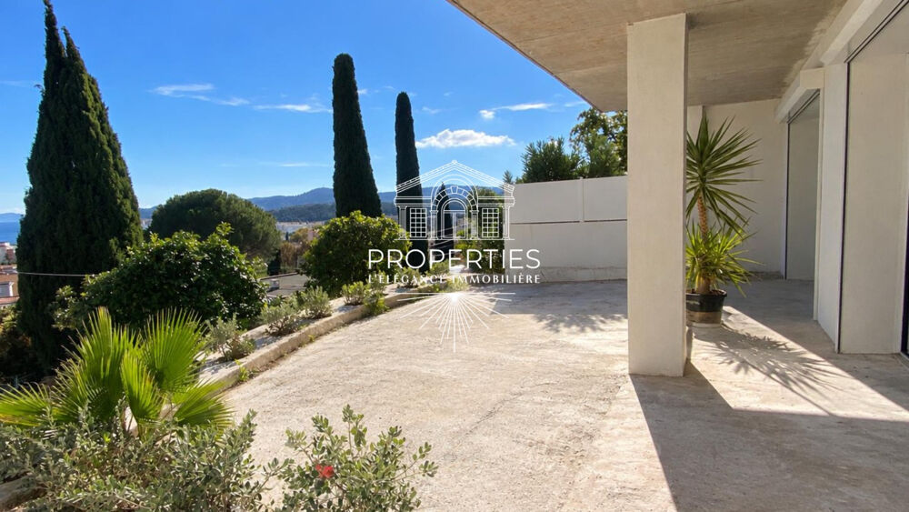 Vente Appartement LE LAVANDOU - T4 A RENOVER -  REZ-DE-JARDIN  VUE MER - CAVE - PARKING Le lavandou
