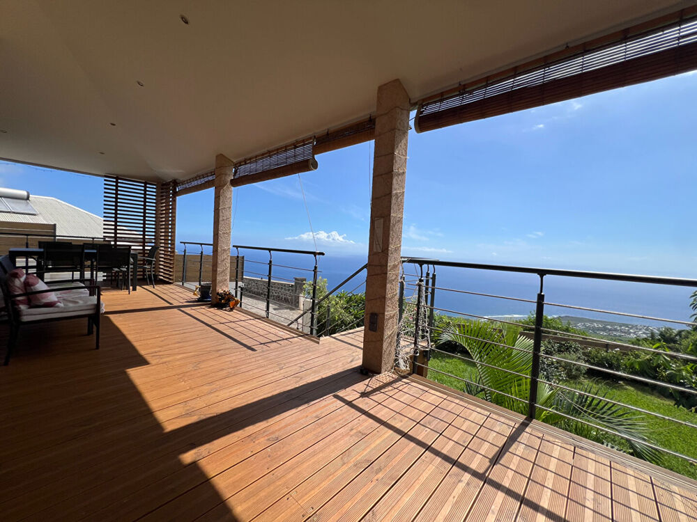 Maison avec vue exceptionnelle à Saint-Leu Bras Mouton