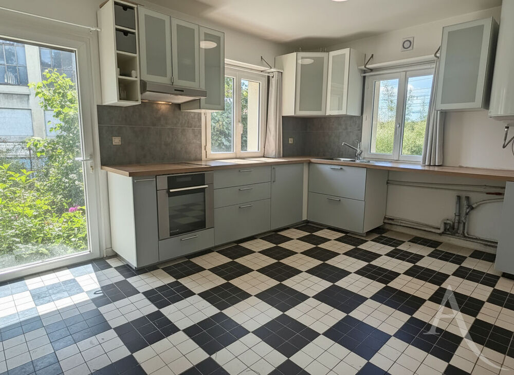 Vente Appartement Appartement Viroflay 3 pièces en duplex 60m² utile avec  jardin et grenier Viroflay