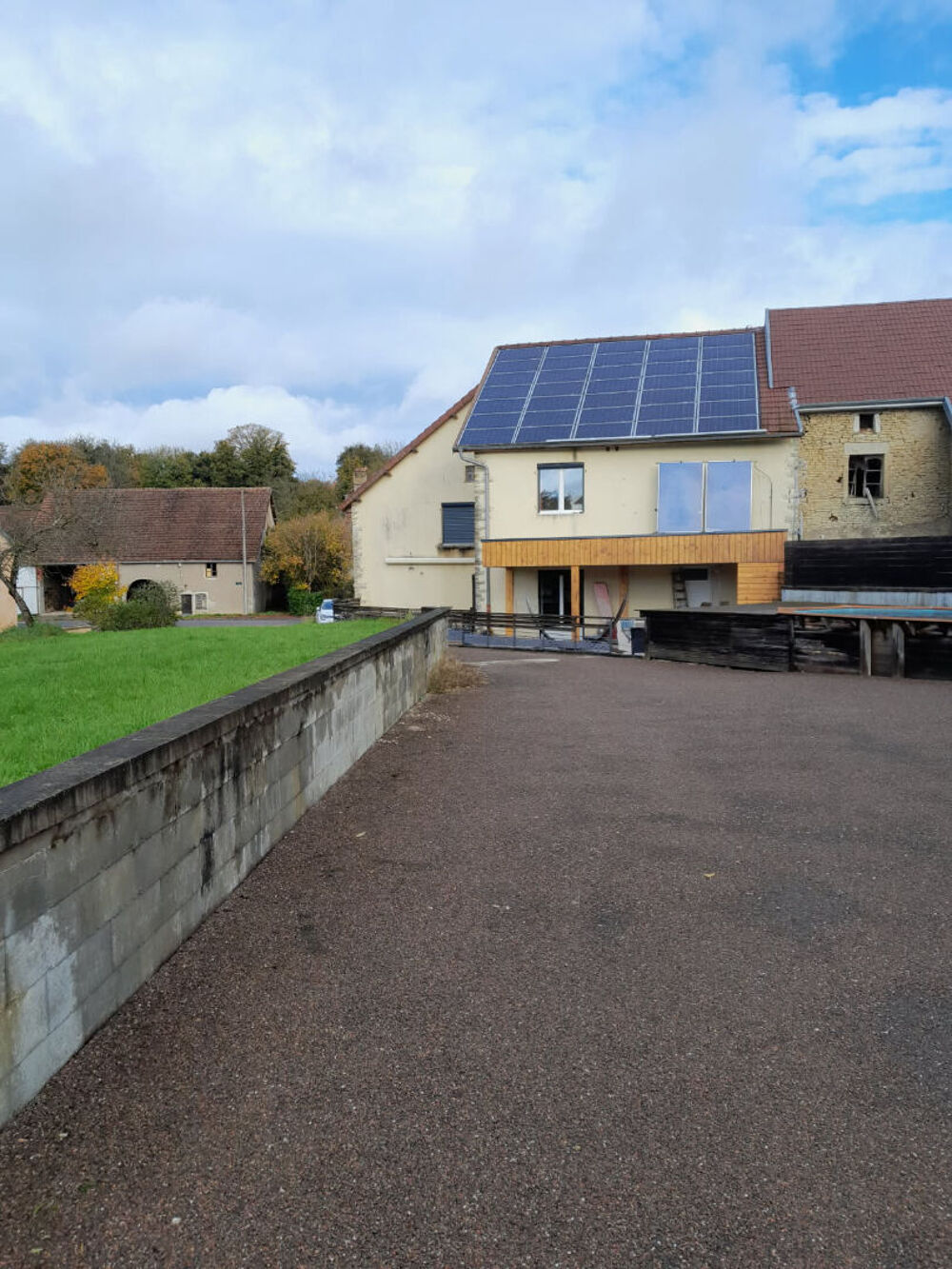 coup de coeur : maison rénovée avec revenus locatifs possibles