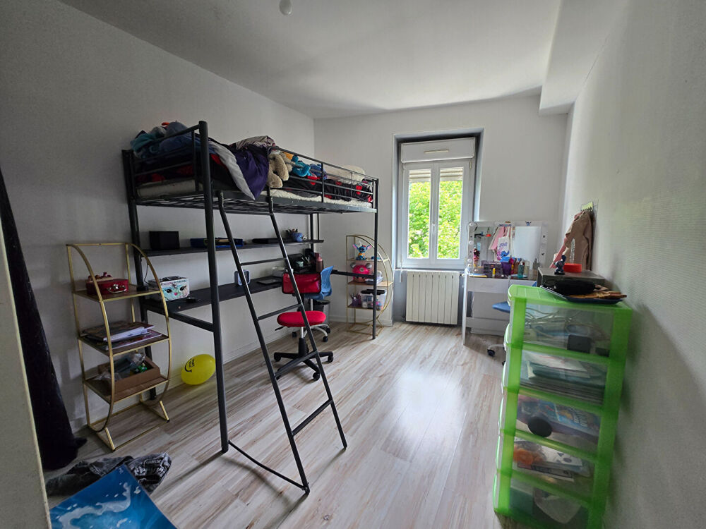 Rive-de-Gier (42800) ? Appartement T3 rénové ? 1er étage ? Petite copropriété Un T3 , au coeur de la ville