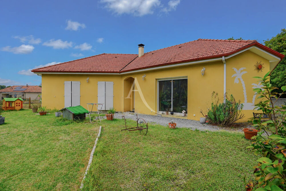 Vente Maison Proche Morlàas -Maison familiale de plain-pied - 145,65 m² - 5 chambres - Terrain 1 820 m² - Barinque