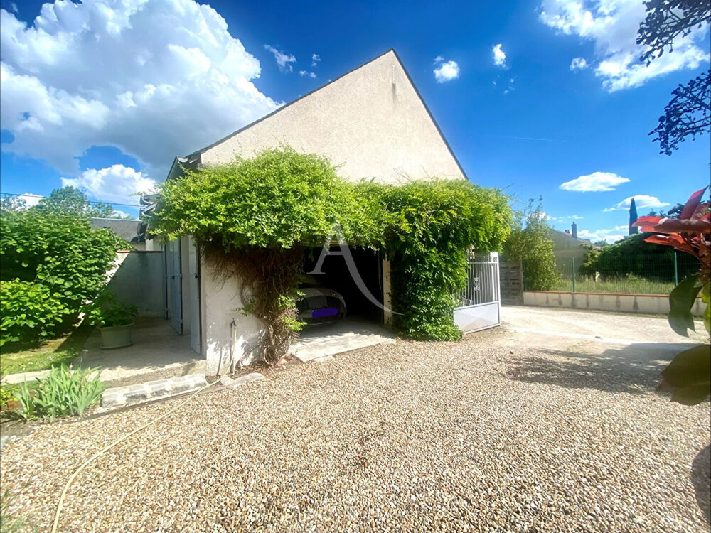 Vente Maison Longère  5 pièce(s) 147 m2 Orléans Orleans