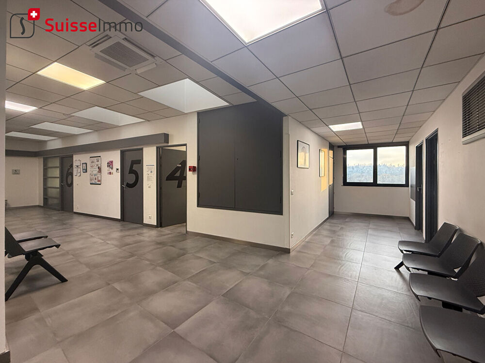   Rentabilité 12,6 % - Locaux d'activité à Montbeliard 220 m2 Montbeliard