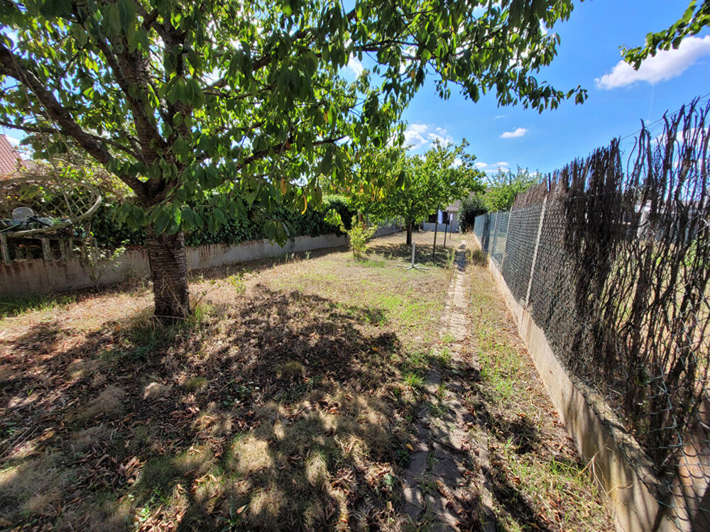 Vente Maison Maison Limay sur S/sol total, 3 chambres et 386m² de terrain et dépendance Limay