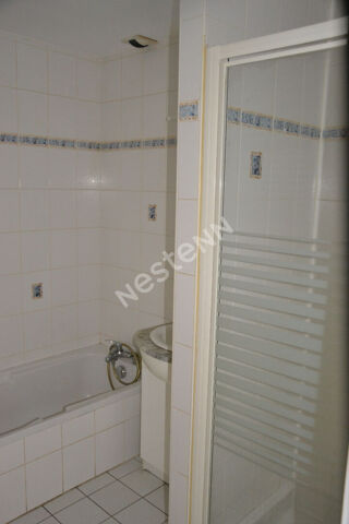  Appartement à louer 3 pièces 63 m²