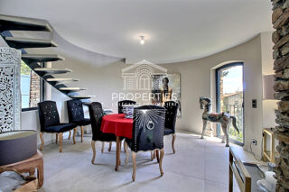  Maison � vendre 7 pi�ces 203 m�