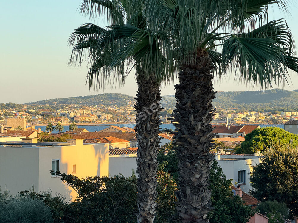 Vente Appartement Appartement Sanary Sur Mer  de 4 pièces de 74.76 m² vue mer Sanary sur mer
