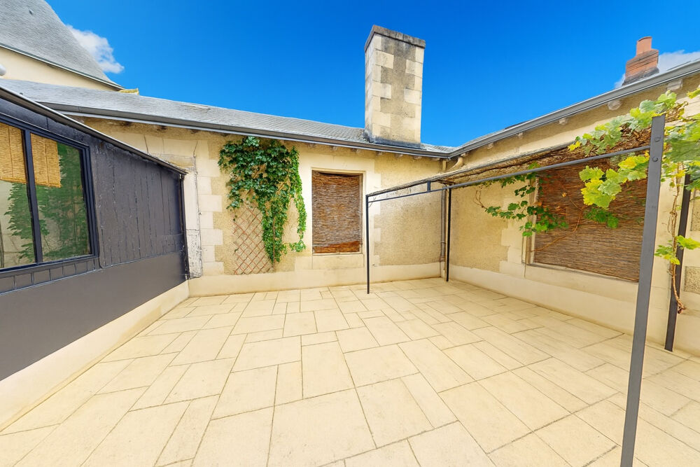 Appartement de caractère avec terrasse en plein coeur de Poitiers