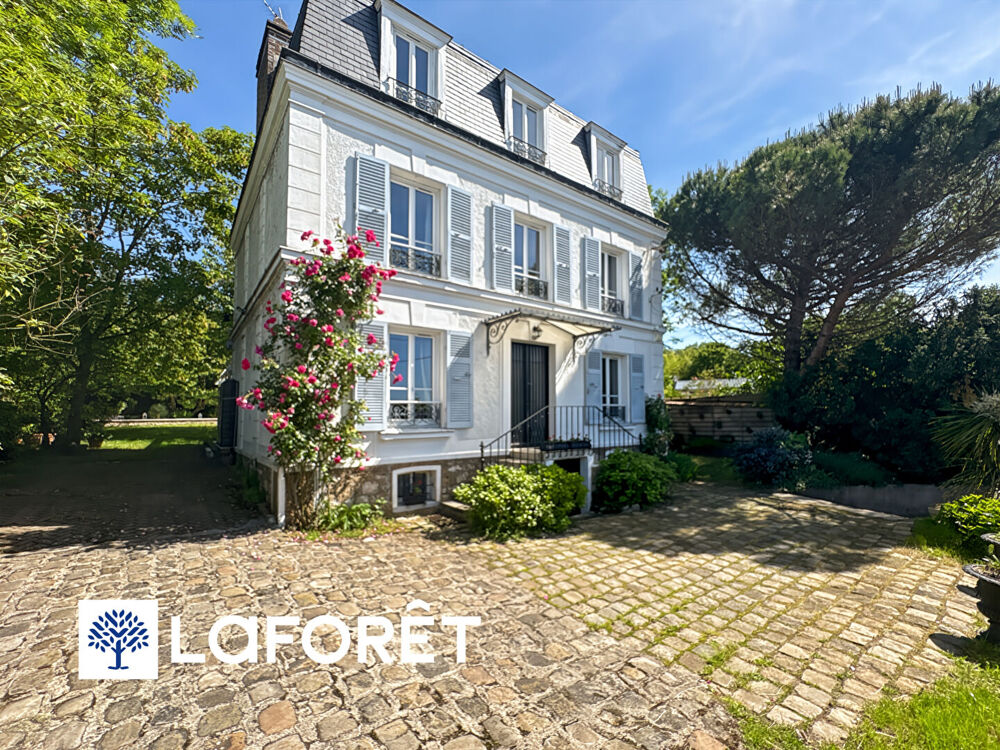 Maison d'Exception à VILLEMOISSON SUR ORGE - 8 pièces, 198 m² sur 1005 m² de terrain
