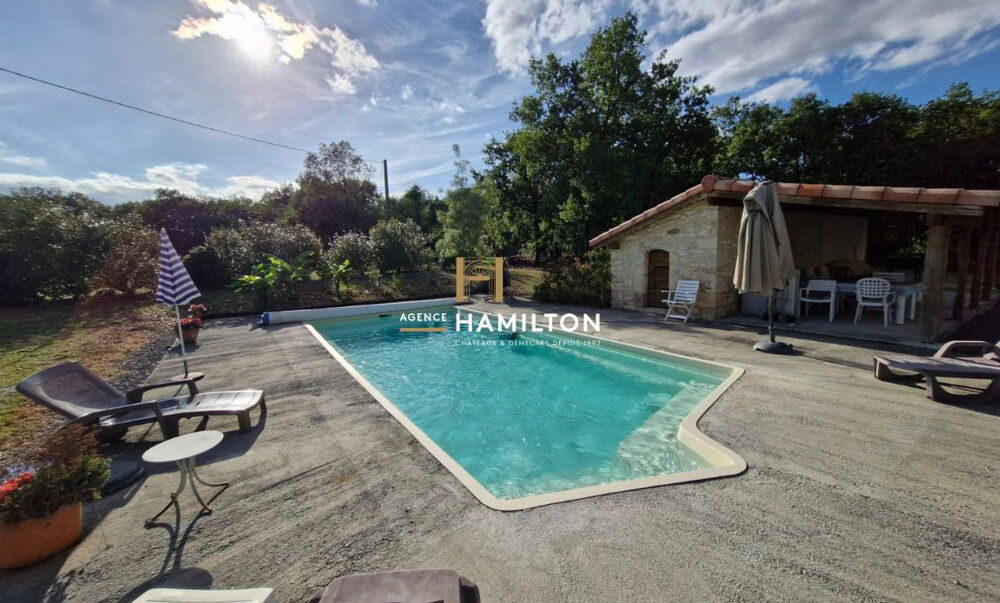 SUPERBE MAISON EN PIERRE RÉNOVÉE, AVEC BOIS ET TERRAINS ATTENANTS