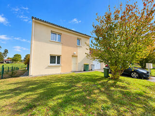 Vente Maison HAUTE VIENNE - Charmante maison de ville avec 3 chambres, jardin et garage au coeur de Nantiat Nantiat