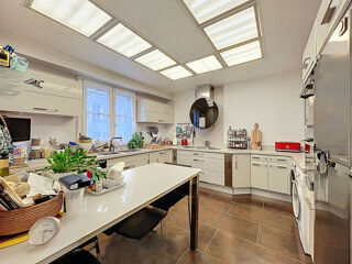  Appartement � vendre 5 pi�ces 136 m�