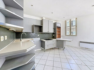  Appartement à louer 2 pièces 55 m²