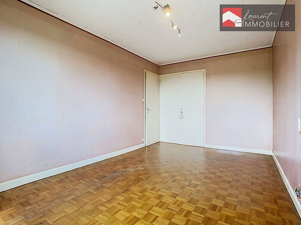 A VENDRE: Maison familiale avec hangar à BRIENNE