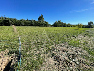  Terrain à vendre 692 m²