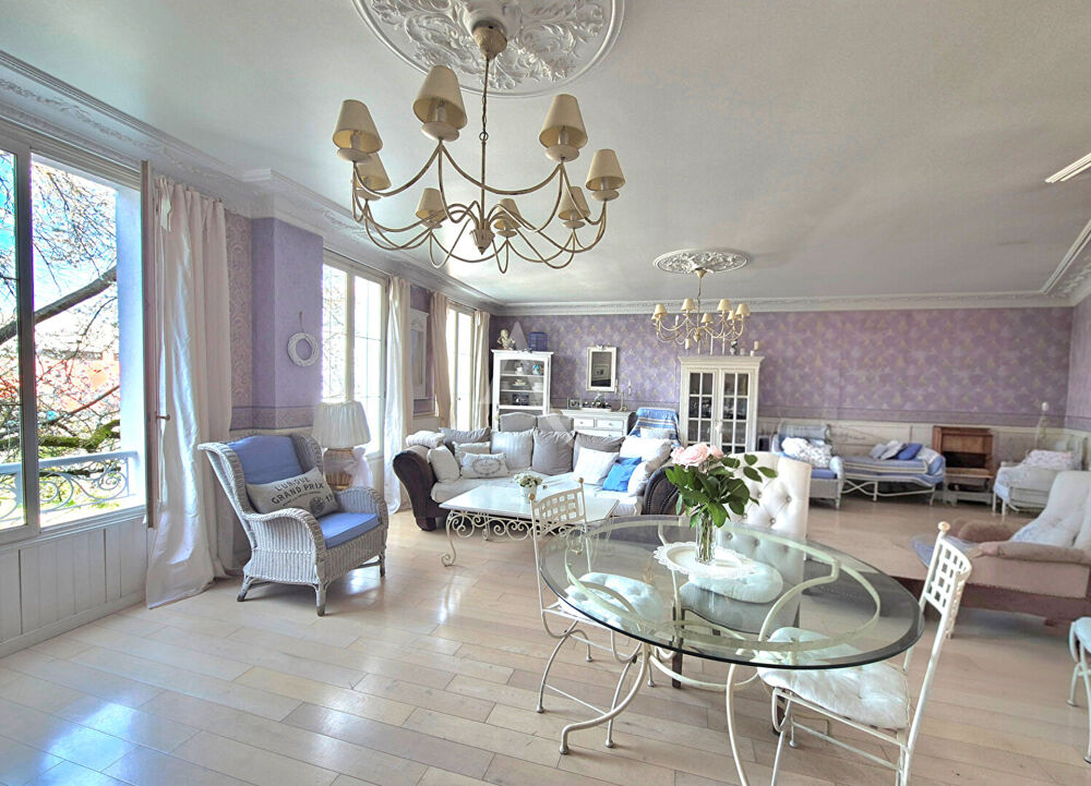 Maison 7 pièces - 142 m² avec JARDIN