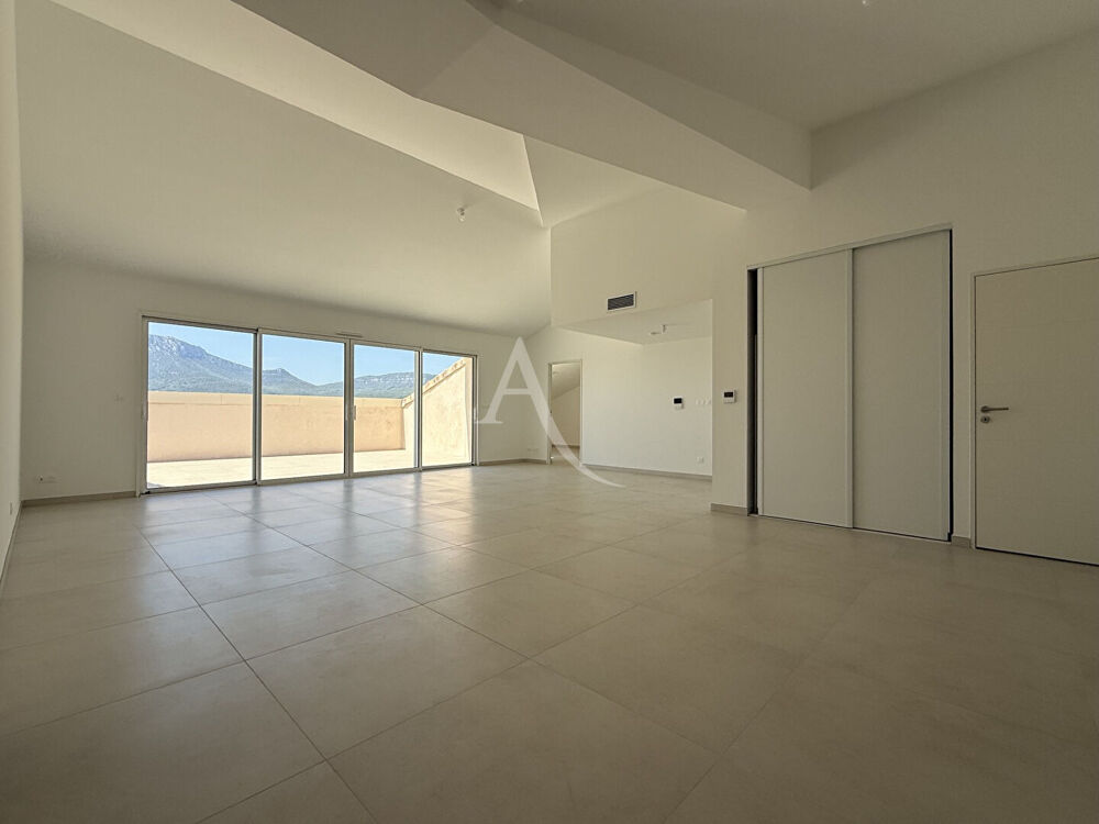 Location Appartement Appartement La Crau 4 pièce(s) 122 m2 La crau