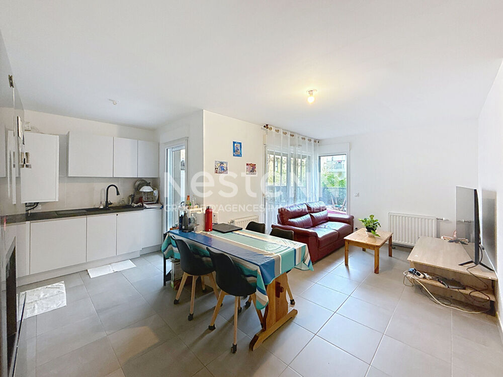 Appartement 4 pièces 78 m² · à Bron · 78 m² · 200 000 €