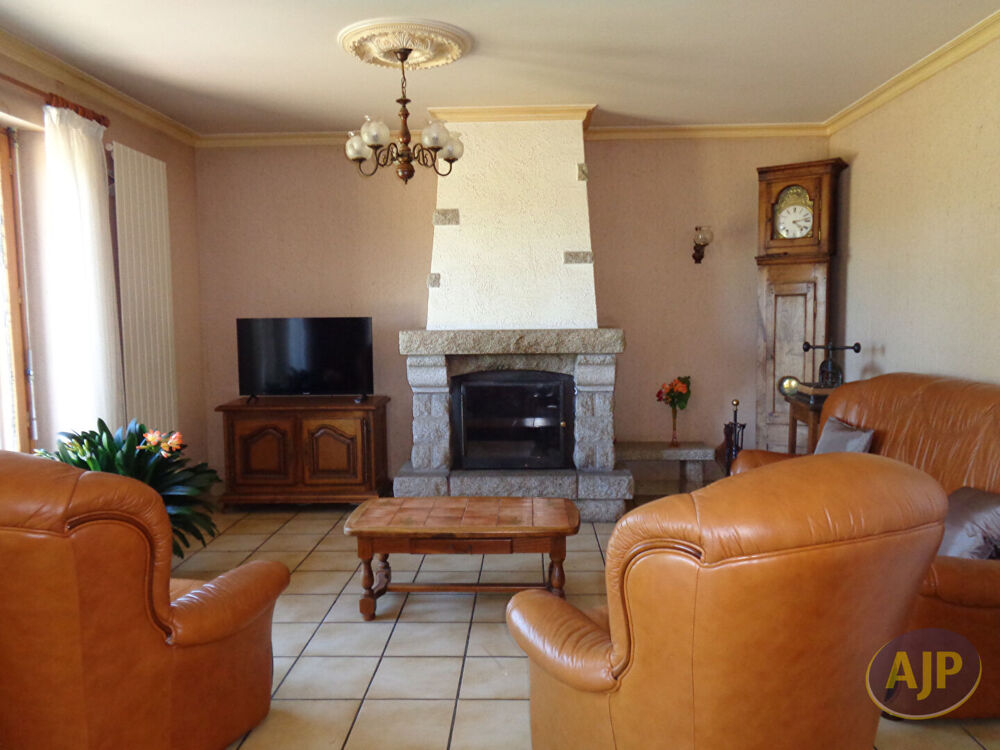 Maison Plumelec 7 pièce(s) 130 m2