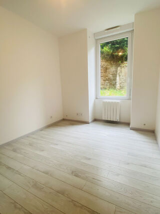  Appartement à louer 3 pièces 50 m²