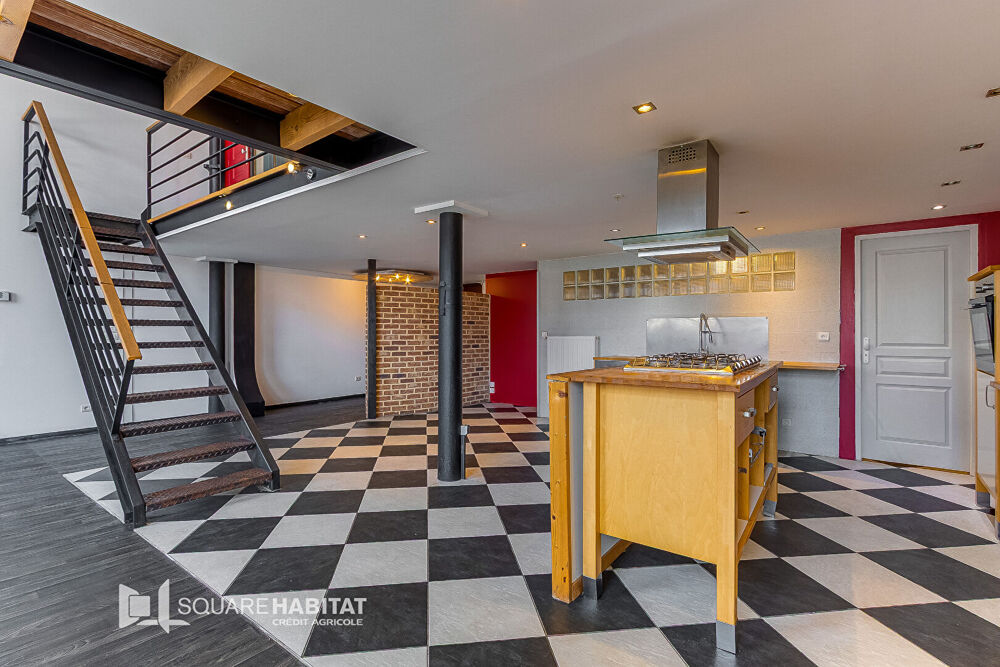 A VENDRE ! LOFT T3 DE 131 m² + place de parking AU COUR DE ROUBAIX! 189 000 FAI !!