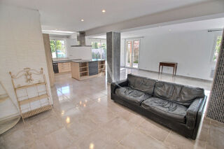  Maison à vendre 10 pièces 270 m²