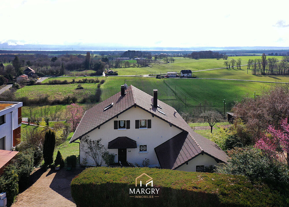 � vendre  Maison Grilly (01220)