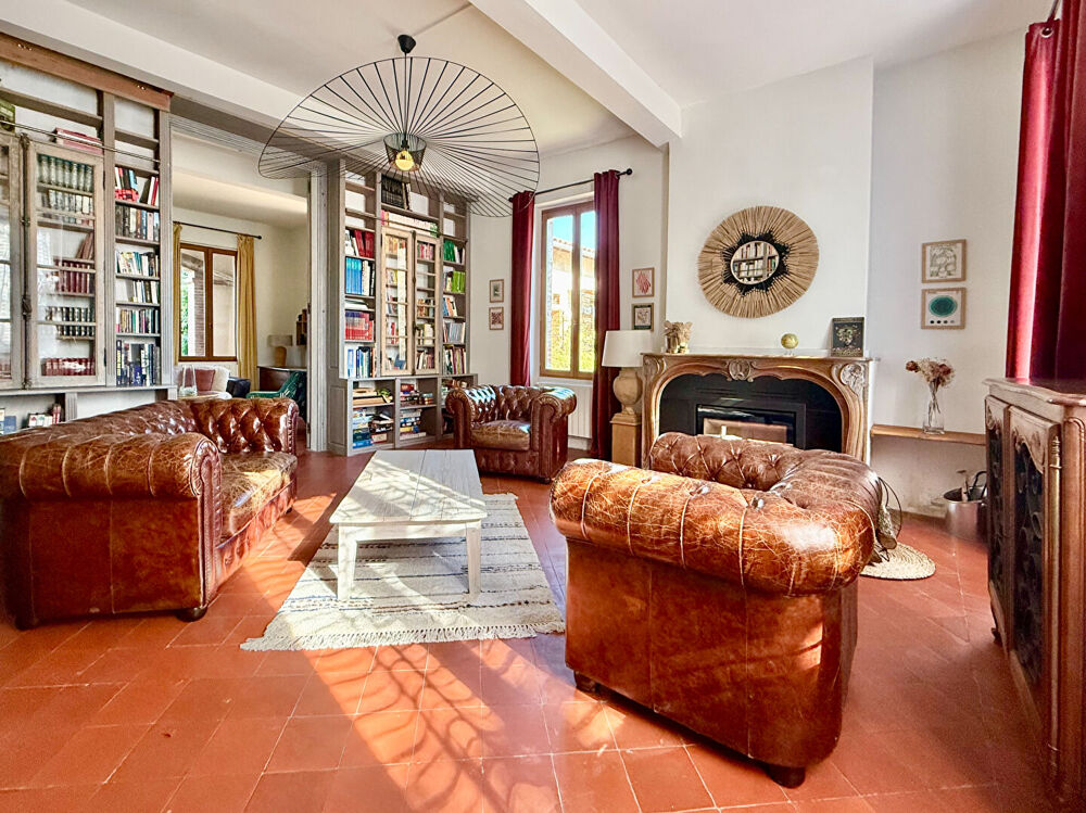 HAUTE-GARONNE - près de Toulouse - Manoir du XVIIe siècle avec maison d'amis, piscine et potentiel de revenus .