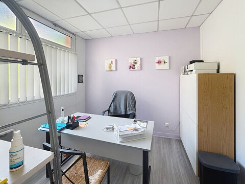   MURS COMMERCIAUX  Bourgoin Jallieu 98.32 m2 