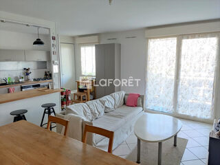  Appartement à louer 3 pièces 71 m²