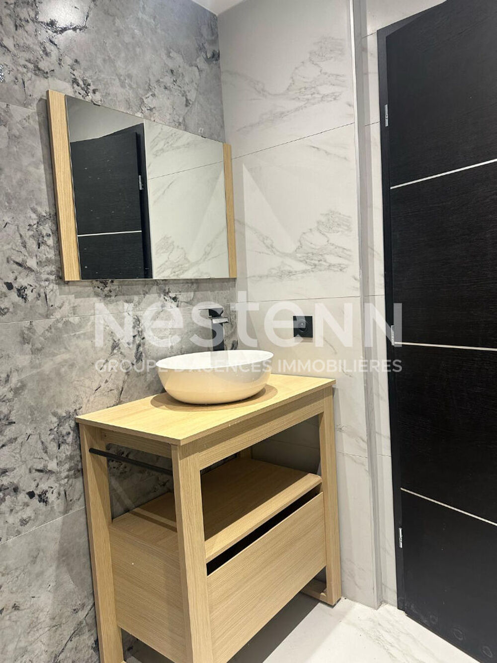 Vente Appartement Studio avec Cave et Parking VENDU LOUE - 69500 BRON Bron