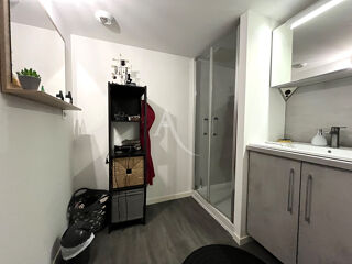  Appartement à louer 3 pièces 65 m²