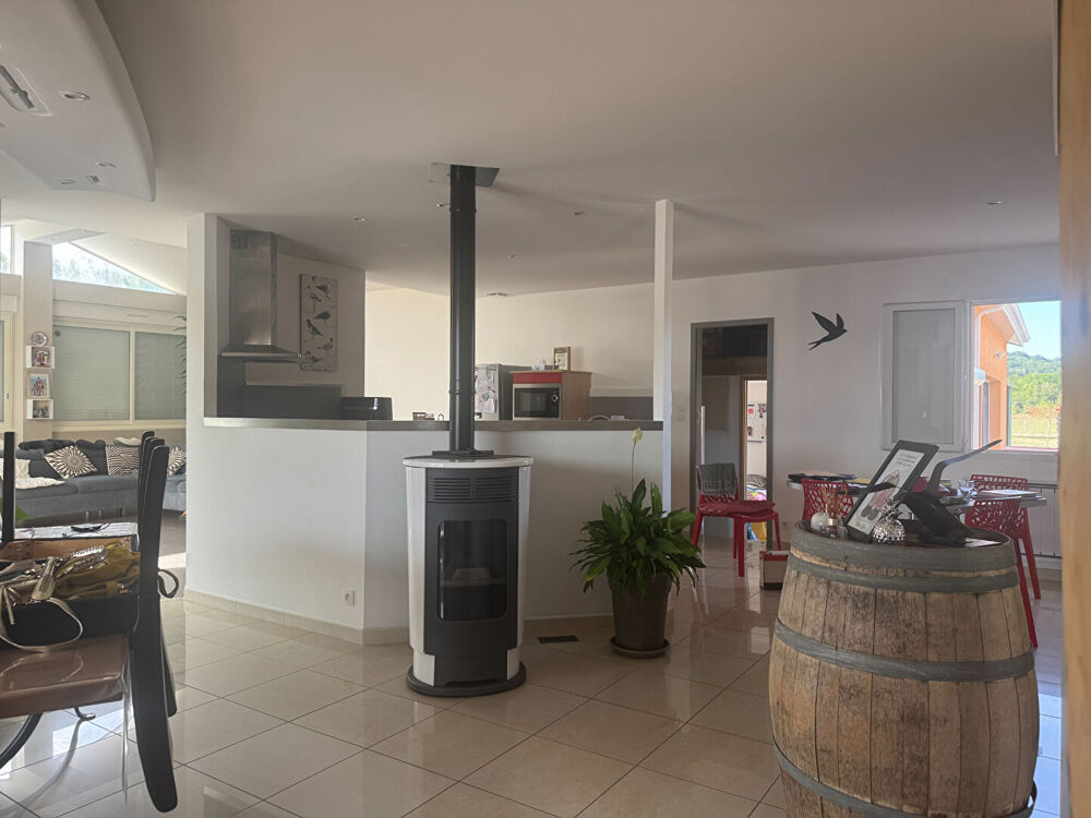 Villa Rieux De Pelleport 7 pièce(s) 155 m2 avec 5026 m2 terrain