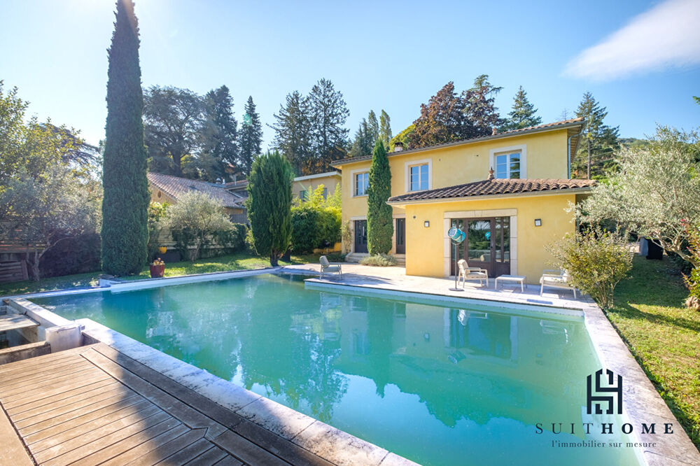 Vente Maison A vendre maison 175 m²  à Saint Romain Au Mont D Or, piscine et terrain clos et arboré Saint romain au mont d or