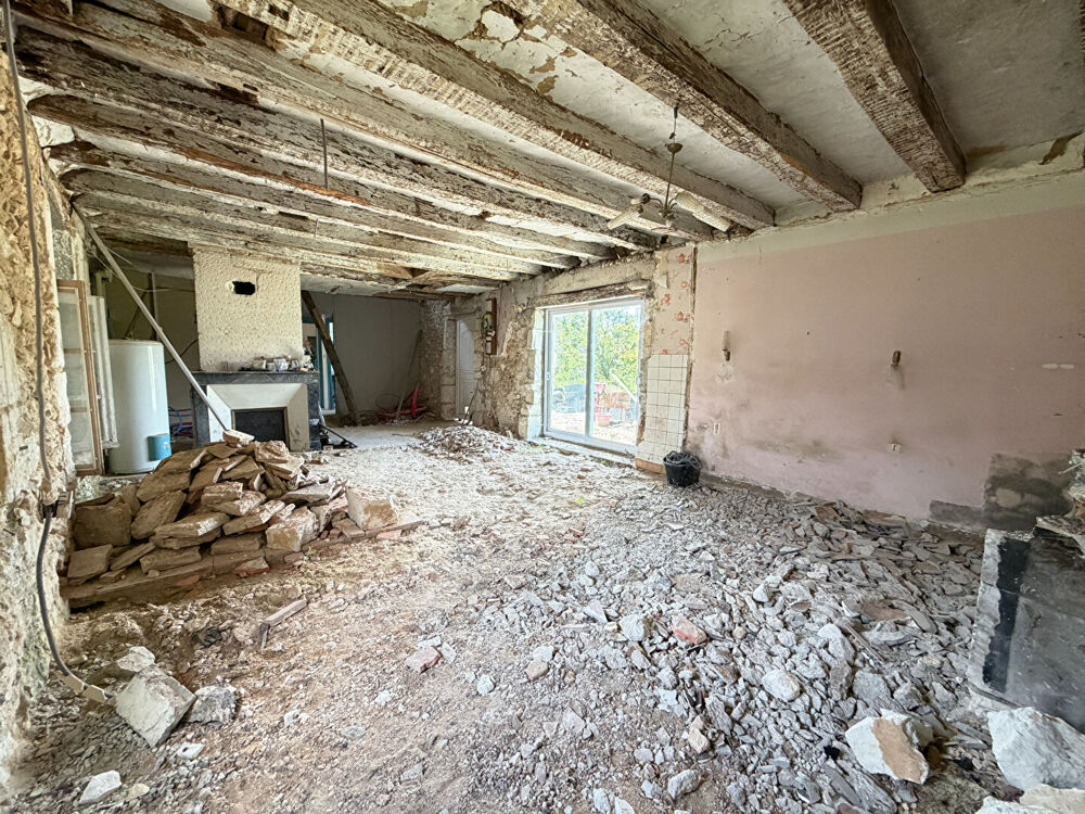 Vente ancienne maison à restaurer de 96 m² à Saint-Aubin-Le-Depeint (37370)