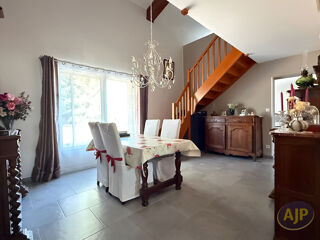  Maison à vendre 7 pièces 211 m²