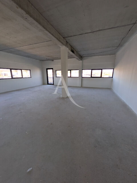 Plateau &agrave; am&eacute;nager d'environ 88m&sup2; 1900 32600 Pujaudran