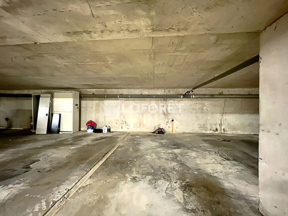 Vente Parking/Garage PLACE DE PARKING COUVERTE Bourg en bresse