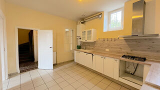  Maison à louer 6 pièces 121 m²